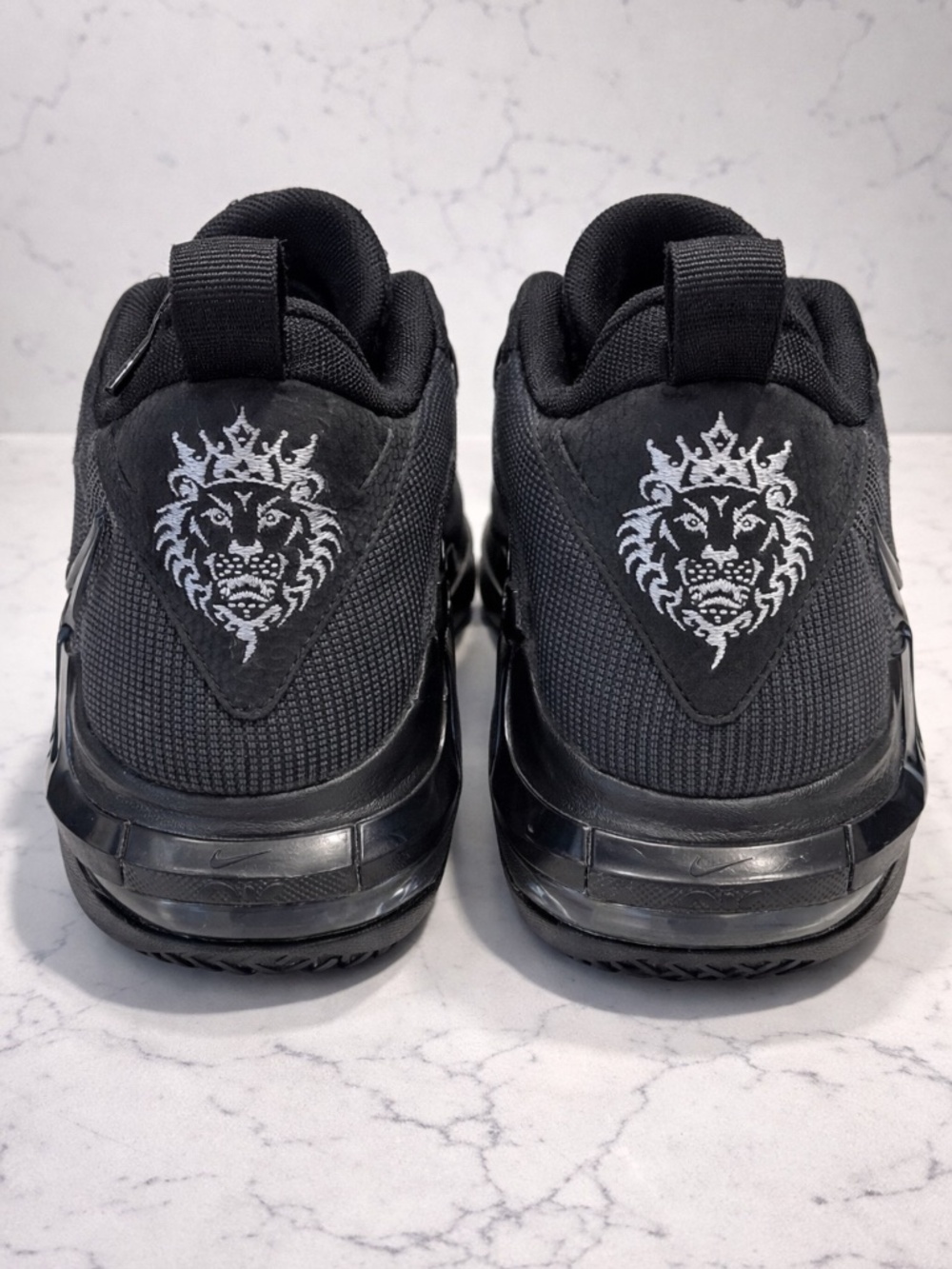 Nike LeBron Witness 7 Triple Black Men’s Size 11 Basketball Shoes - Picture 4 of 6